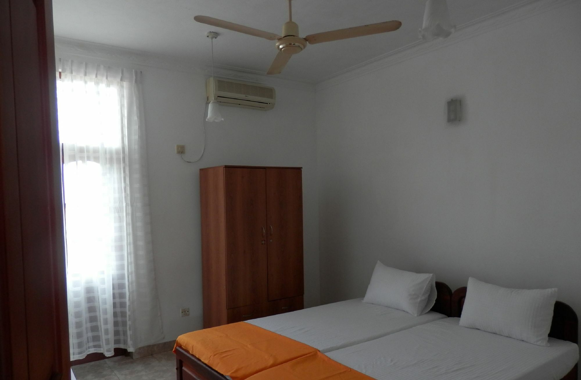 The Number 8 Apartment Dehiwala-Mount Lavinia Bagian luar foto